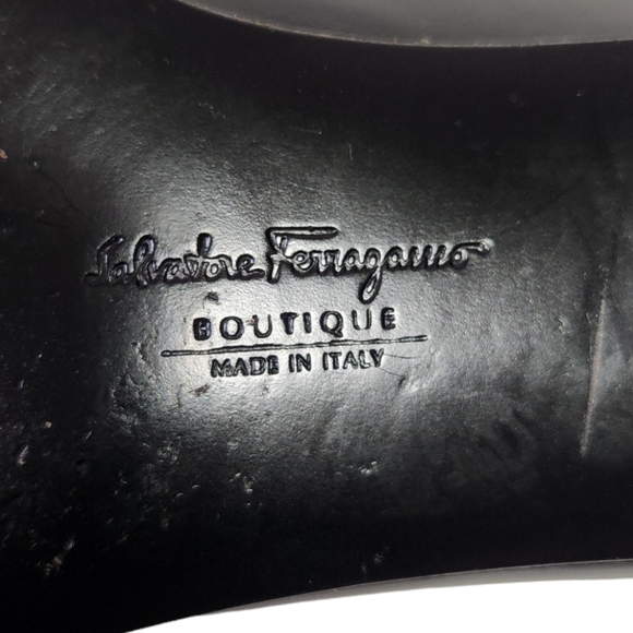 Salvatore Ferragamo black leather dress shoes Size 9 US - Picture 8 of 9